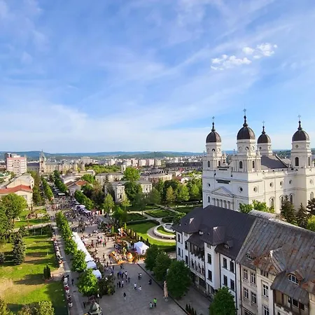 Panoramic Penthouse In The Heart Of Iasi Exterior photo