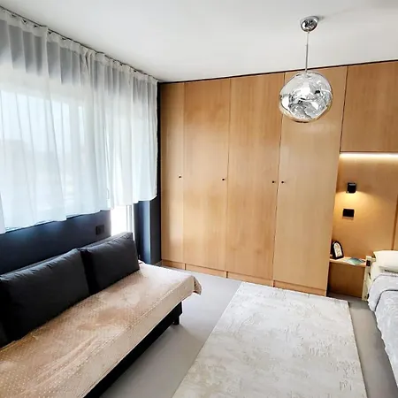 Panoramic Penthouse In The Heart Of Iasi Exterior photo
