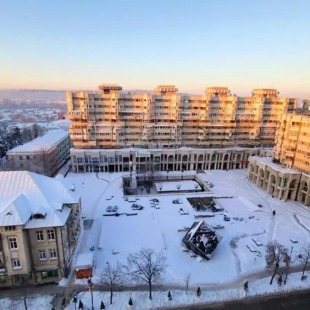 Panoramic Penthouse In The Heart Of Iasi Exterior photo