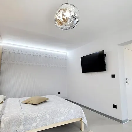 Panoramic Penthouse In The Heart Of Iasi Exterior photo